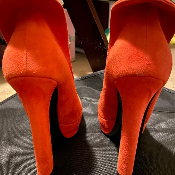 FINAL SALE NWOT Bottega Veneta New Red/orange Suede HeelsNWOT has new sticker! - Picture 3 of 6